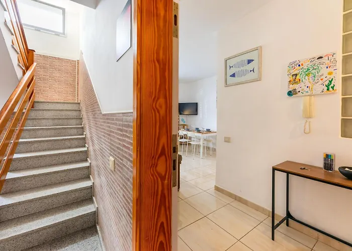 Ruby Harbour House 公寓